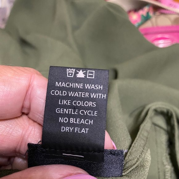 Rue 21 M Light Weight 3/4 Length Sleeves w/Button - Picture 8 of 8